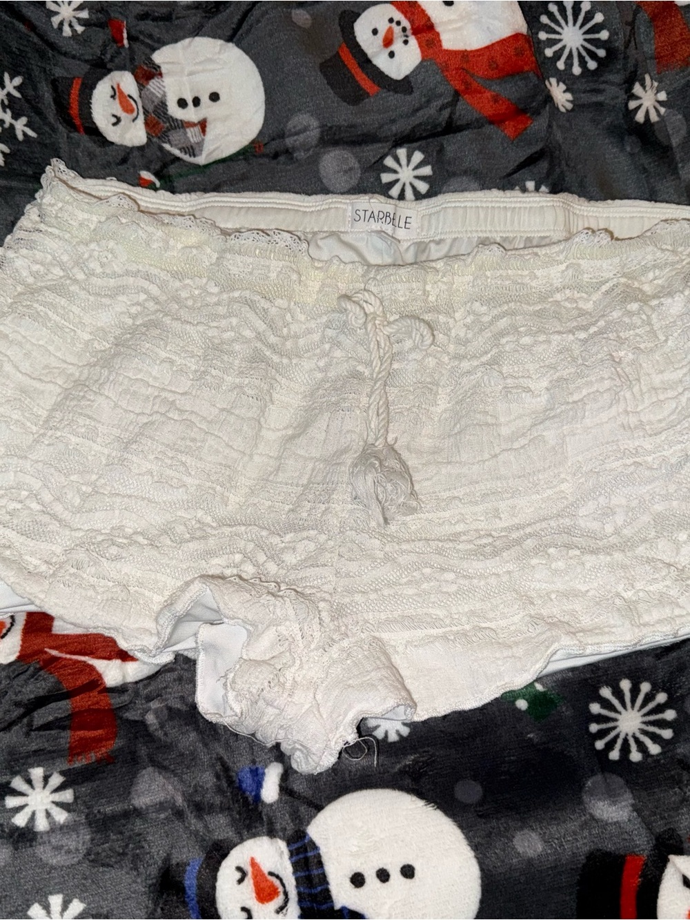 Starbelle Women's White Lace Shorts